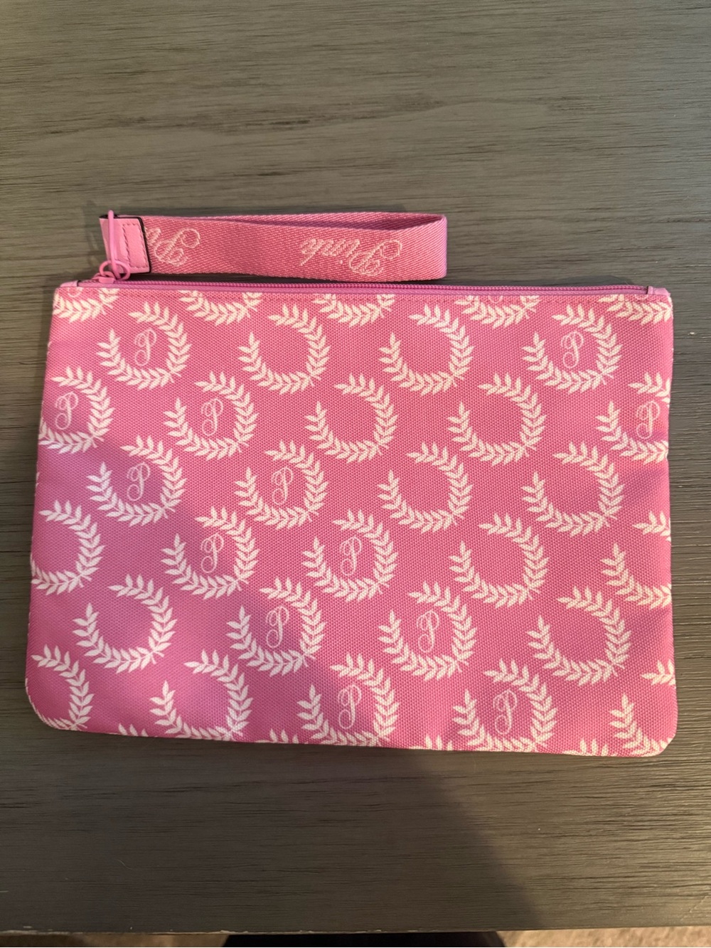 VS Pink Printed Wristlet Pouch